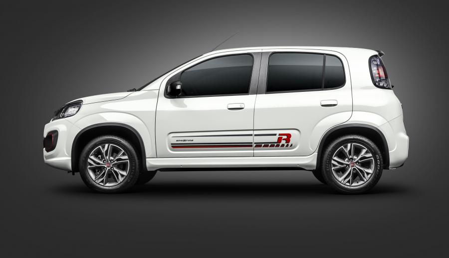  Fiat Uno Sporting 2016 года  (фото 23 из 31)